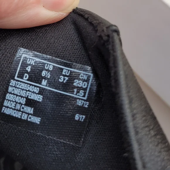 Womens Clarks Cloudsteppers Sillian Sway Black Faux Suede Ankle Boots Size 6.5 - Picture 5 of 7